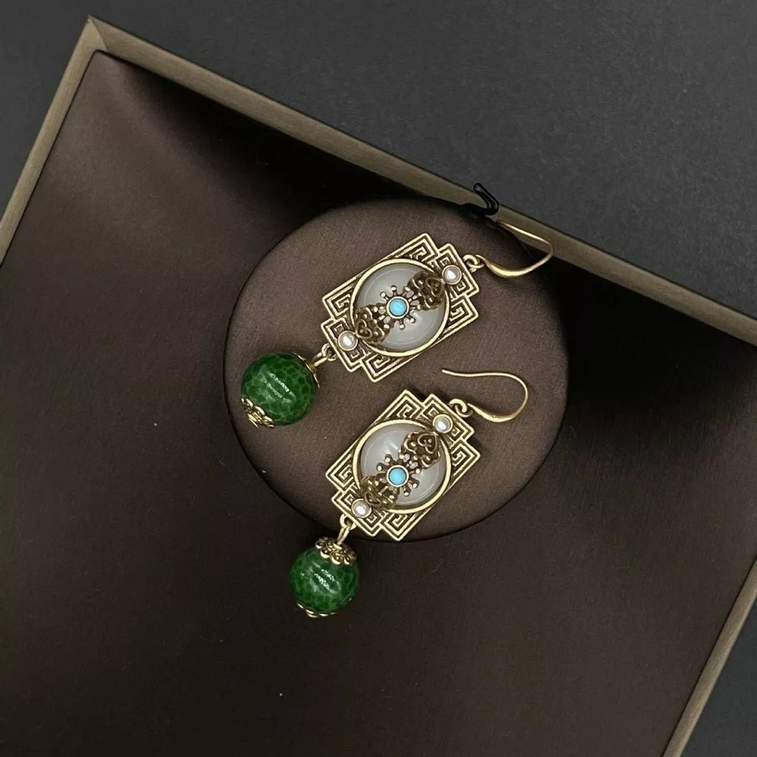 Vintage Style Dangle Earrings - 