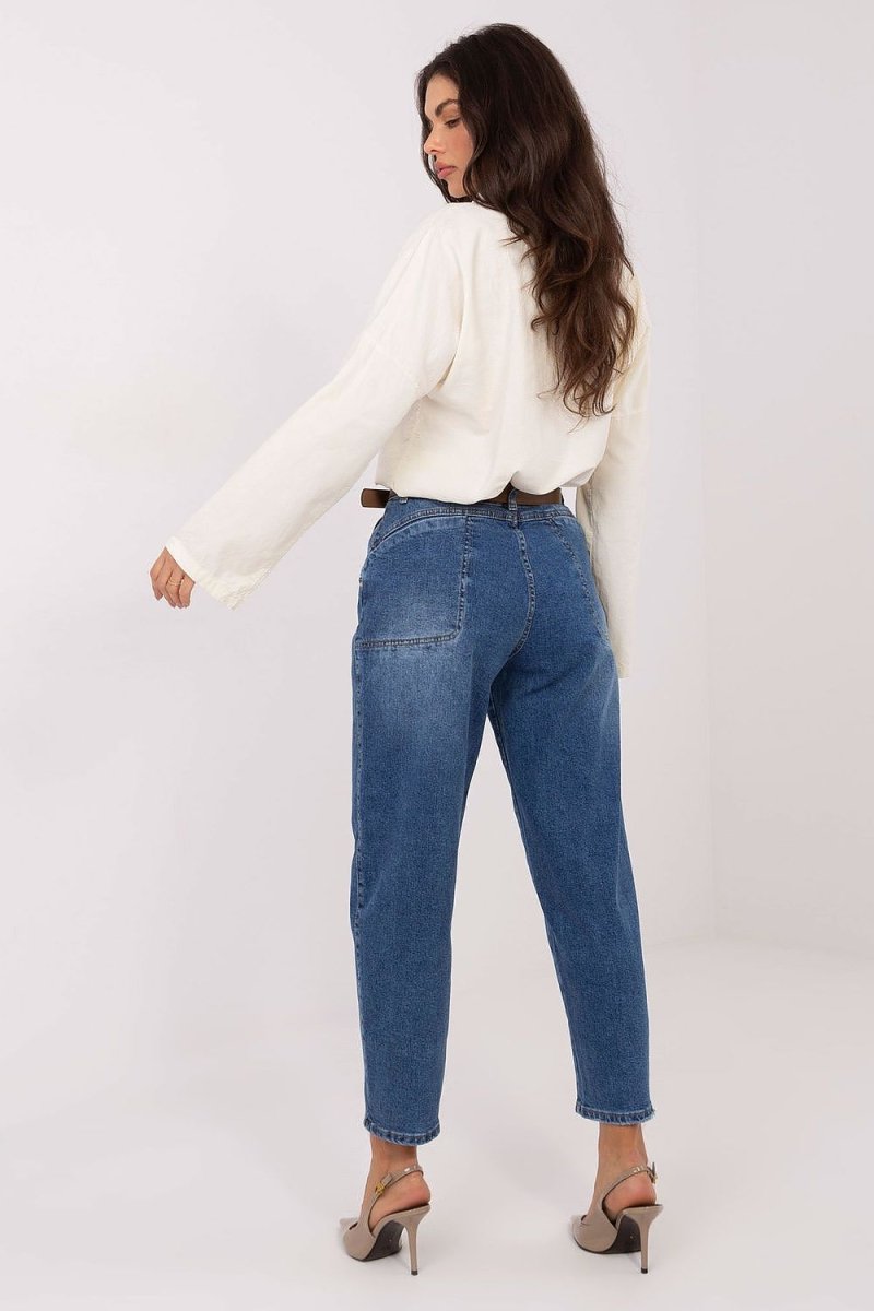 Women's Balloon Fit Jeans with Belt - 