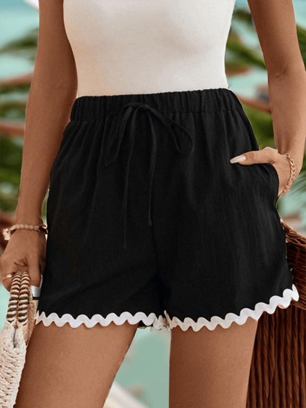Women's Contrast Color Lace Casual Elastic Shorts - Bottoms