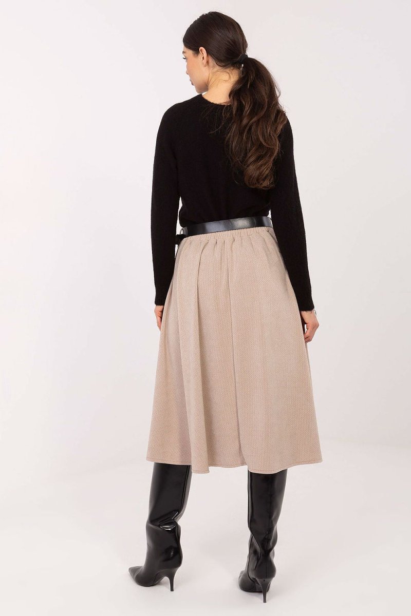Women's Ribbed Knit Midi Skirt - 