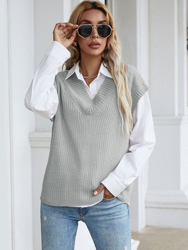 Women's solid color v - neck knitted sweater - Outerwear
