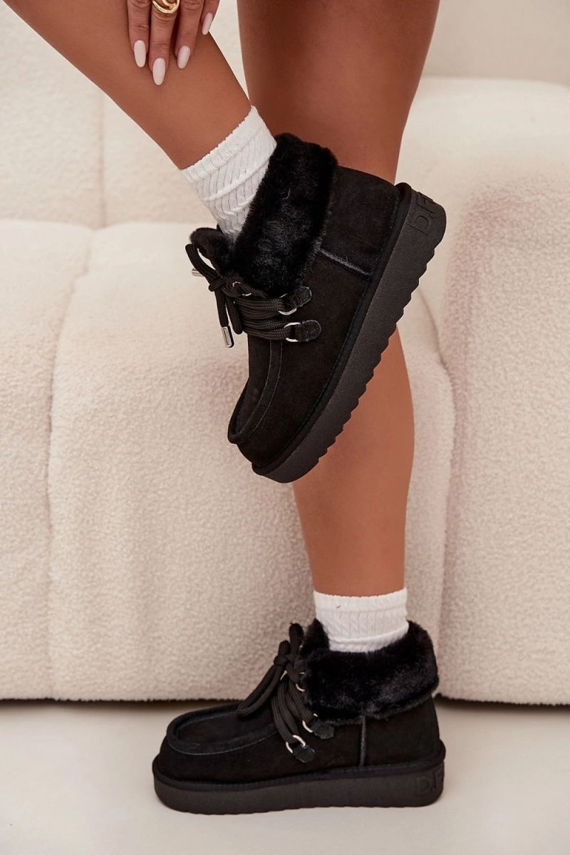 Women's Suede Snow Boots with Fur Lining - 