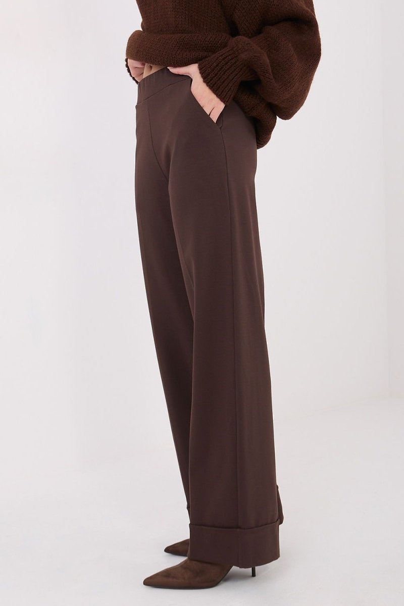 Women's Wide Leg Trousers with Elastic Waist - 